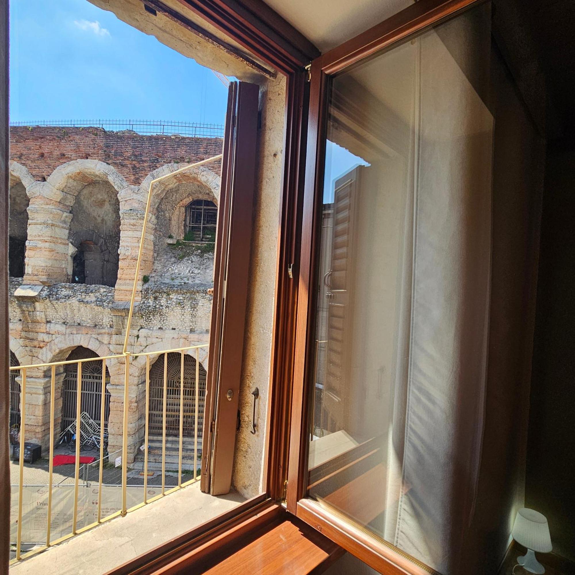 Le Stelle Sull'Arena Apartment - Verona — Photos 3